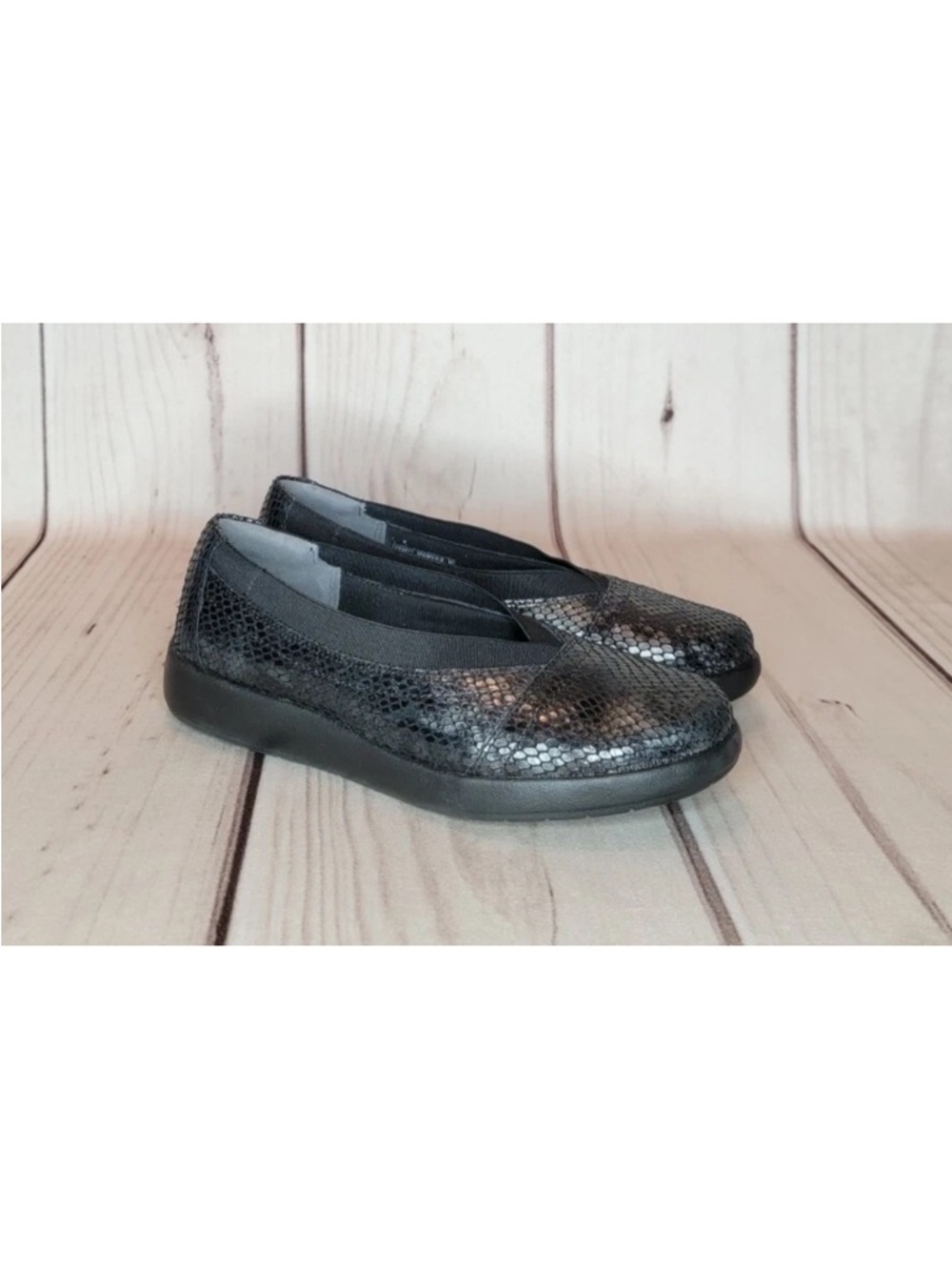 Rockport Trutech Women's Size 6 Black Leather Comfort Faux Snake Slip On Flats